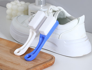 Travel-Shoe-Brush-22